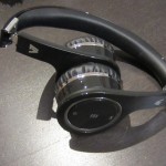 V7-bluetooth-headset